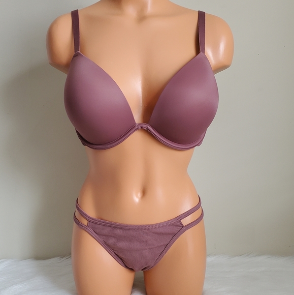 PINK Victoria's Secret Other - VS PINK SUPER PUSH-UP BRA 36D + THONG PANTY L